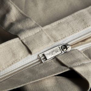 Canvas bag with long handle and zipper